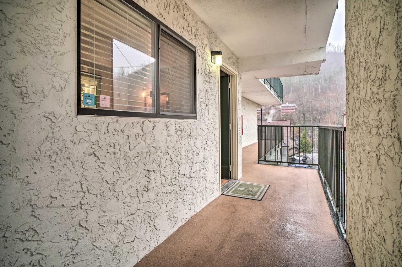 Cozy Downtown Gatlinburg Condo With Pool Access Екстер'єр фото